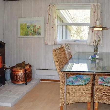 Two Bedroom Holiday In 펜션